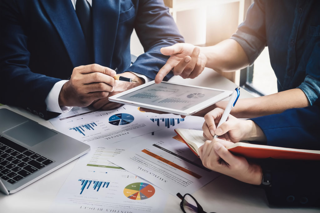 Programs-Bid-Desk-Analytics-Project-Team-Image